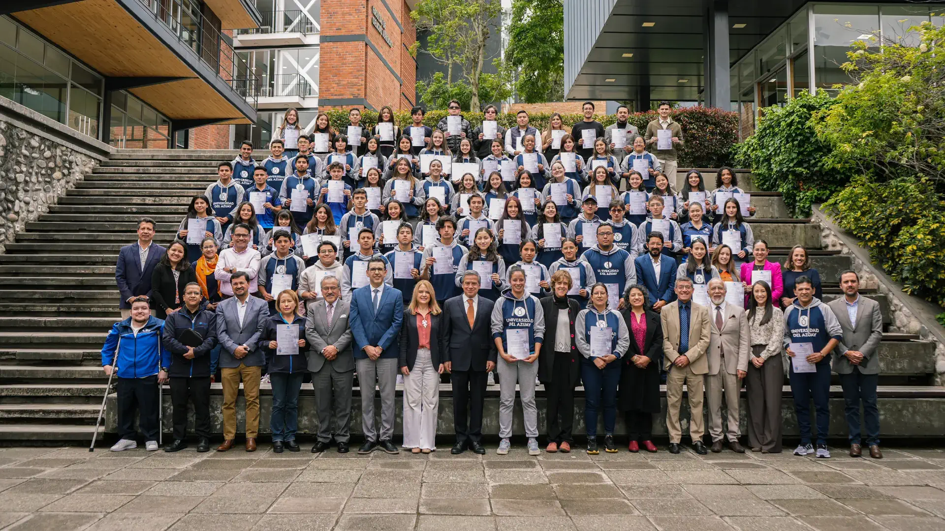 Emotivo homenaje a nuestros Pumas deportistas