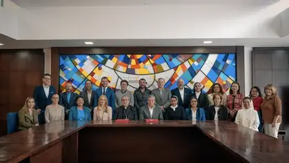 Firma de Convenio entre FEDEC y la Universidad del Azuay