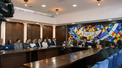  Apertura del primer Centro de Competencia Pequeña Hidroeléctrica en el Ecuador