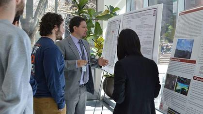 Presencia de ingeniero de la UDA en congreso internacional en New York