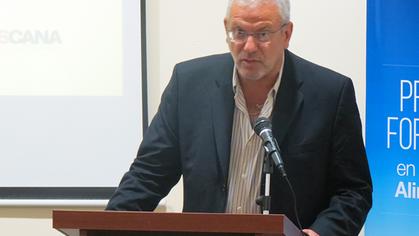 La Universidad del Azuay inaugura el Programa de Formación Dual en Procesamiento de Alimentos y Bebidas