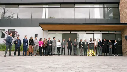 "Paisajes del campus", una obra de Leonardo Finotti