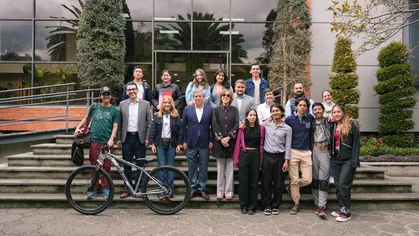 UDA sobre ruedas: evento de premiación