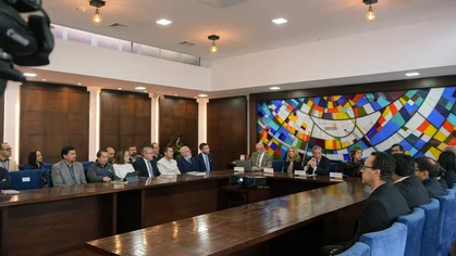  Apertura del primer Centro de Competencia Pequeña Hidroeléctrica en el Ecuador