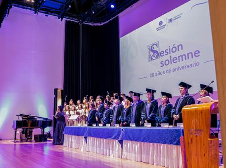 Sesión Solemne 20 años de la Facultad de Medicina