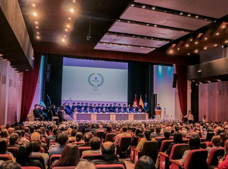 55 años de vida institucional y ceremonia de "Laureados"