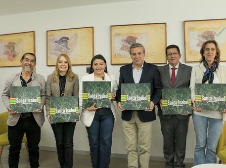 Lanzamiento del libro “Santa Isabel: Atlas Cantonal”