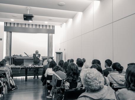 Charla "Etnomúsica y paisajes sonoros en el Ecuador: pasado y presente"