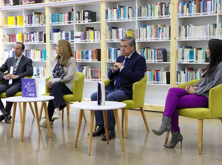 Presentación de la revista "UDA AKADEM"