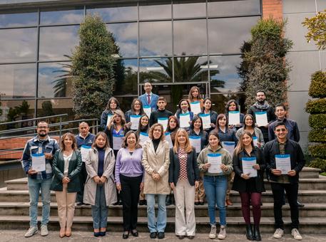 Entrega de certificados Embajadores de la Universidad 