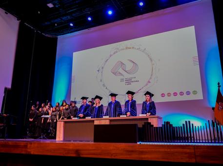 Sesión Solemne 40 años de la Facultad de Diseño, Arquitectura y Arte 