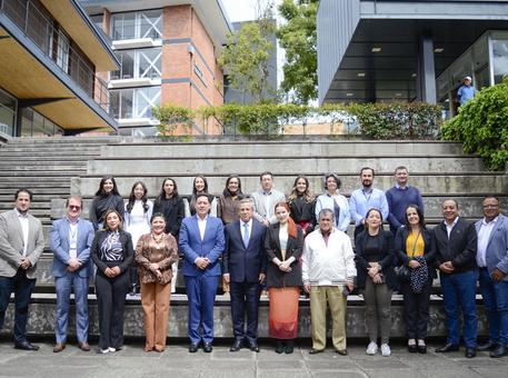 Visita Alcalde de Cuenca y Concejales 