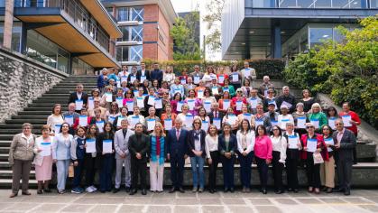 Ceremonia de fin de ciclo de la Universidad de autocuidado del adulto mayor (UDACAM)