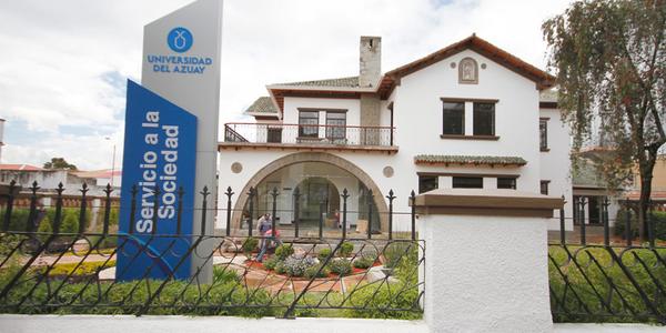 La Universidad del Azuay en vísperas de sus 50 años